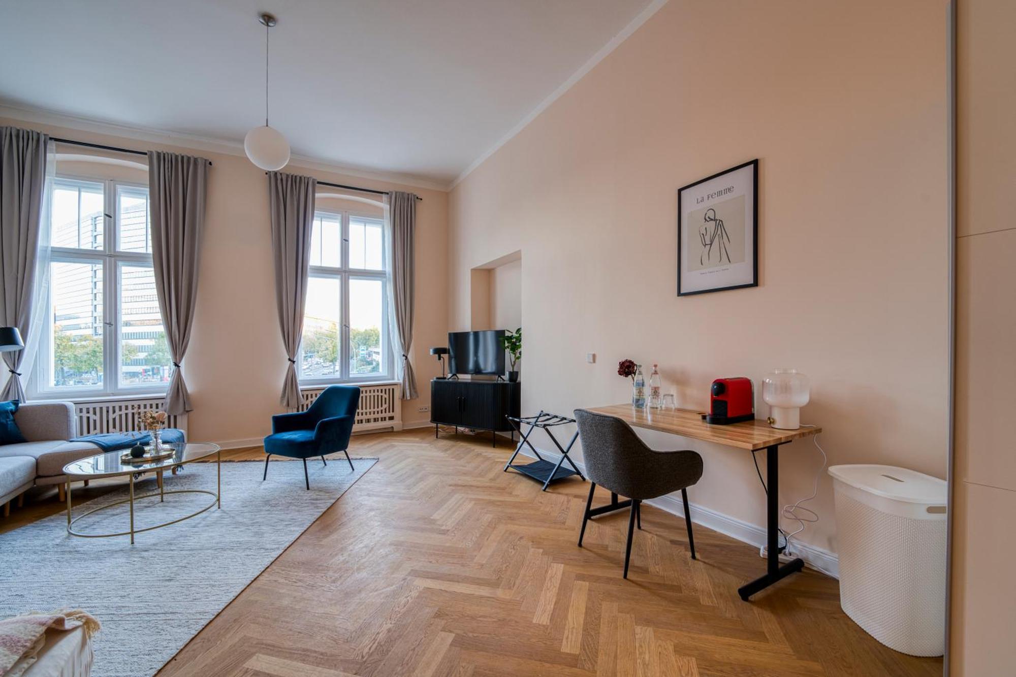 Jomi - Privates Beim Ku'damm Apartment